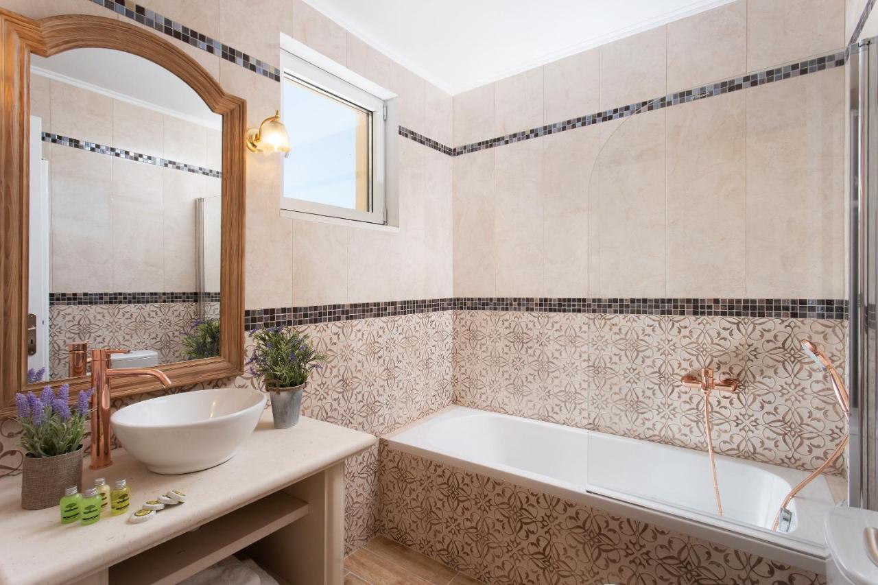 Aneli Luxury Villas - Villa Semeli Áyios Kírikos Eksteriør billede